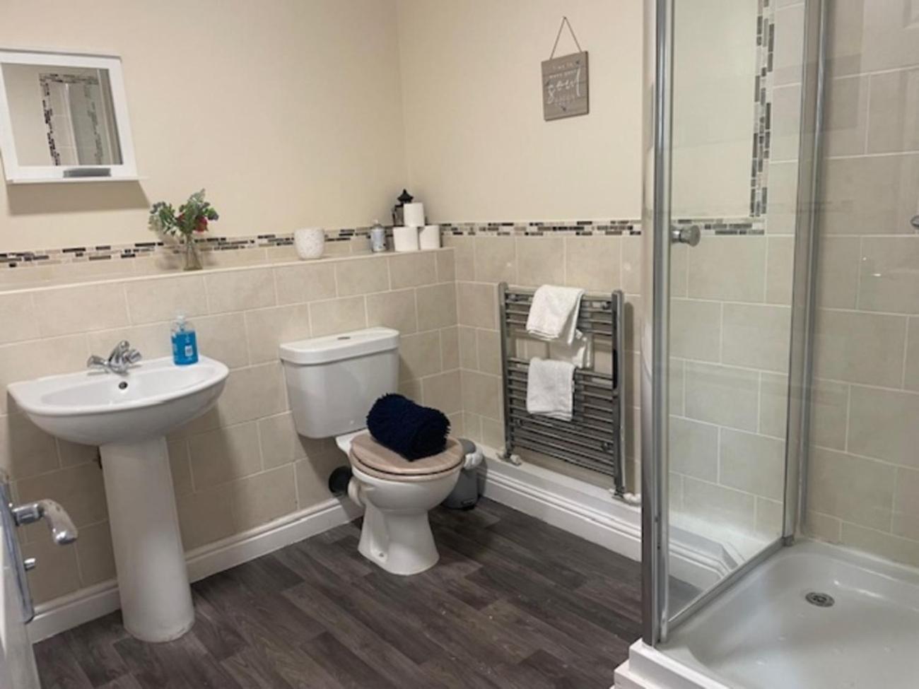 St Annes Apartment 4 - Sleeps 6 - Free Parking Lytham St Annes Buitenkant foto